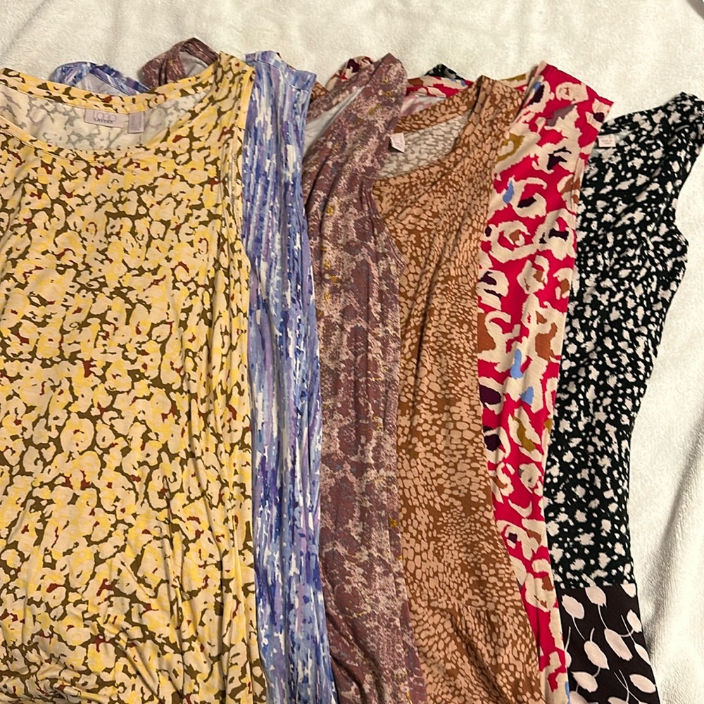 Bundle of Six L LOGO Layers Sleeveless Long Line Tunic Layering Tanks
